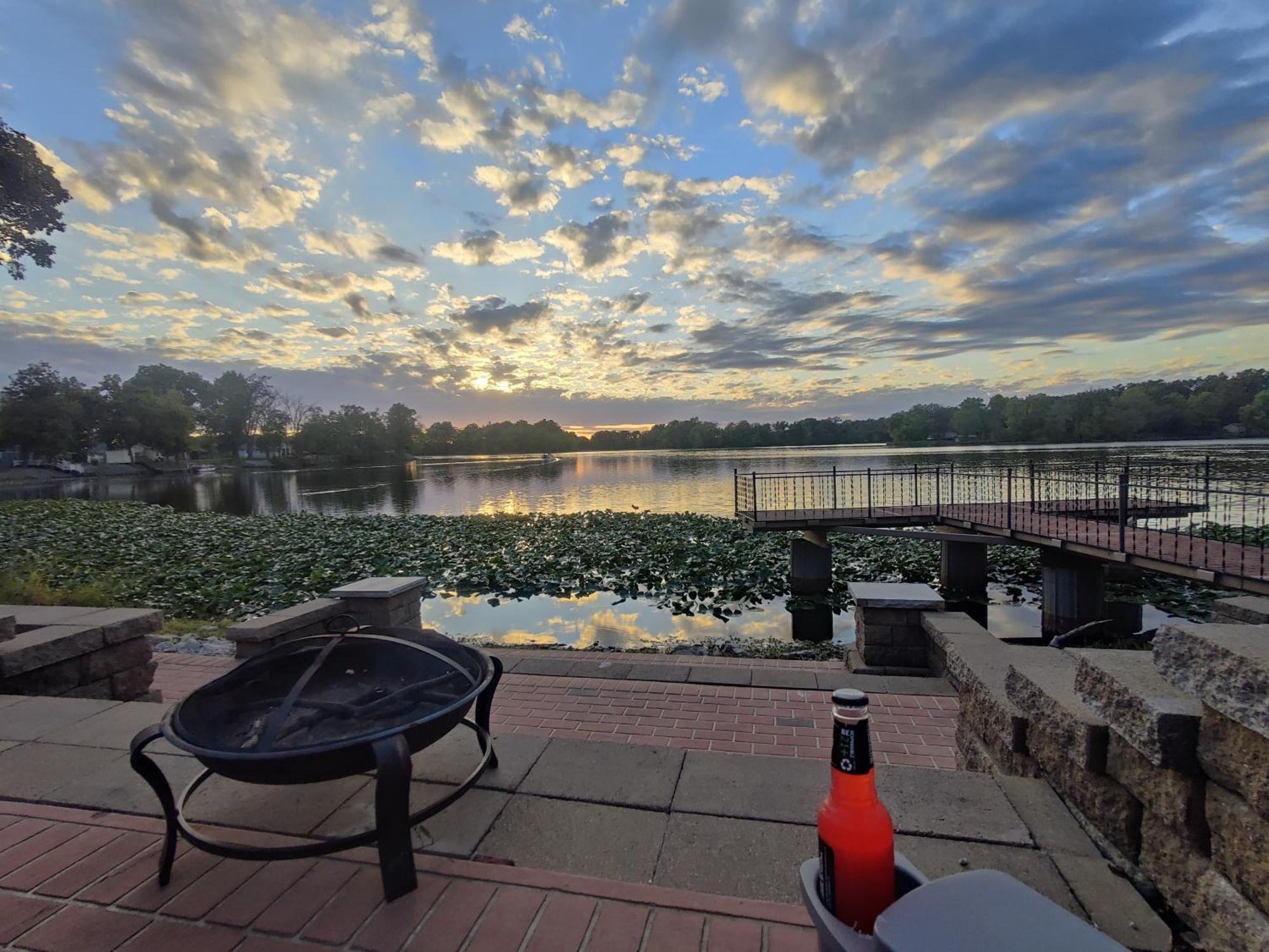 Peninsula Paradise - North Du Quoin Exterior photo